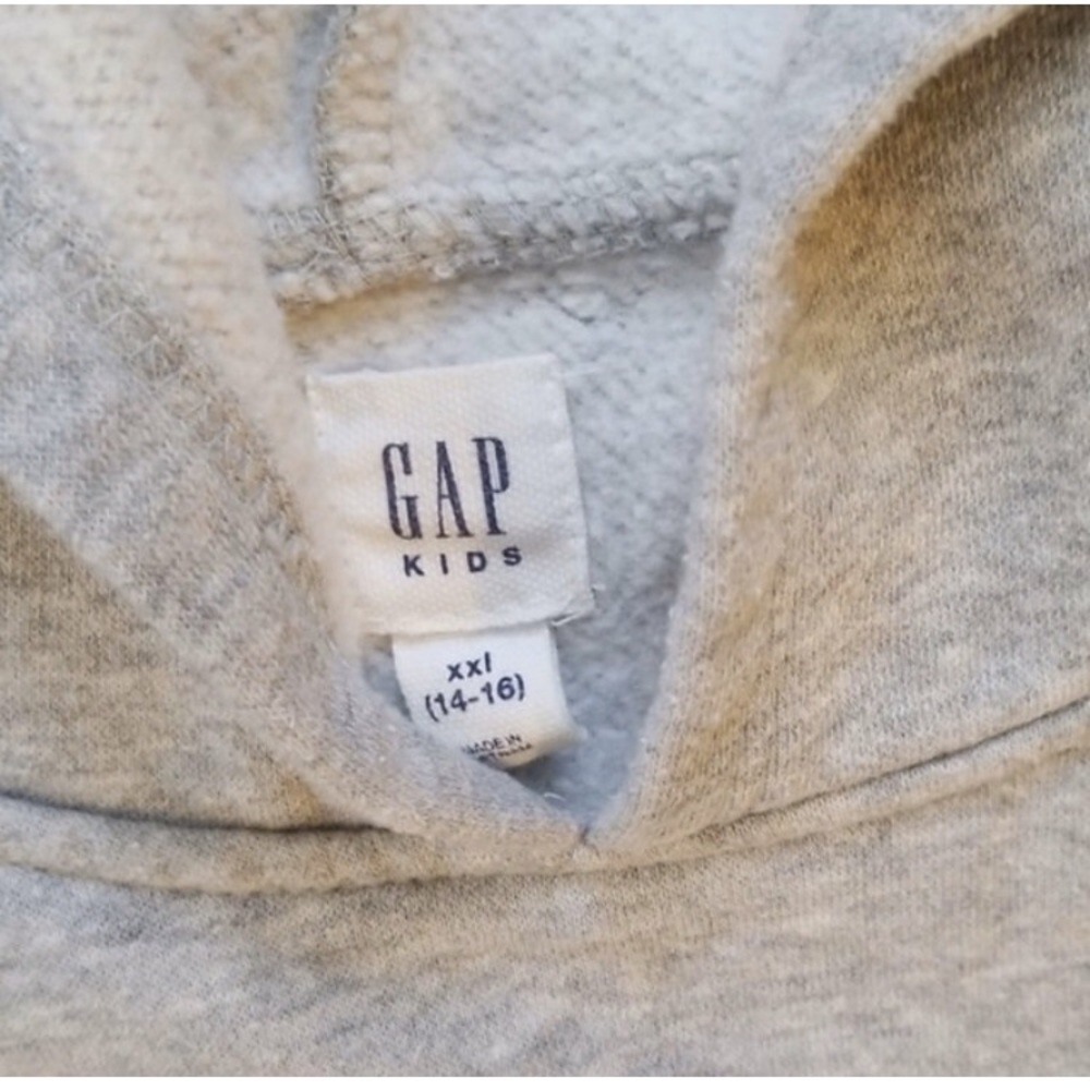 GAP Sweatshirt - Picture 3 of 4